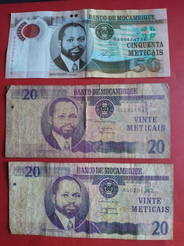 MOZAMBIQUE x3 bank notes 20x2 and 50meticals