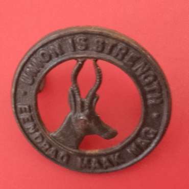 Union is strength Eendrag maak mag badge