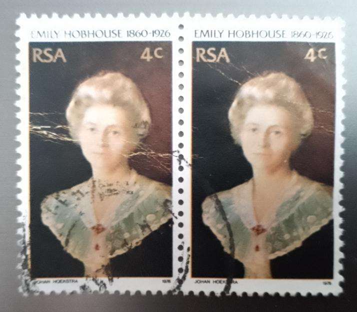 RSA 1976 EMILY HOBHOUSE USED PAIR WITH VARIETY WITH GOLD LINES THRU FACE AND HEAD-SEE SCANS