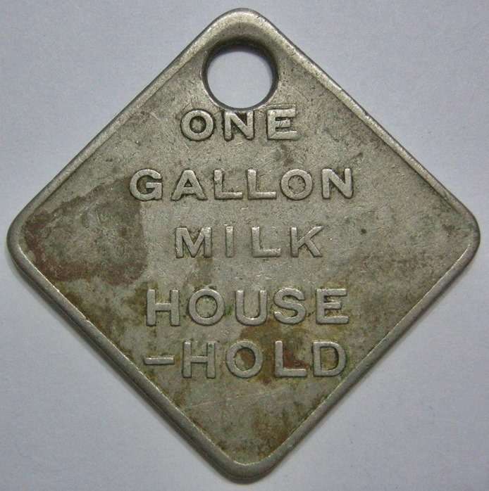 Model Dairy East London One Gallon Milk Household Token Cu/Nickel 34.1mm Hern 366d