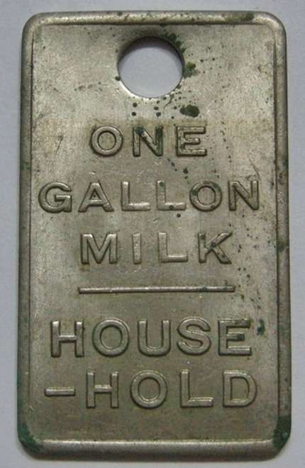 Model Dairy East London One Gallon Milk Household Token Cu/Nickel 19.3 x 32.2mm Hern 366c