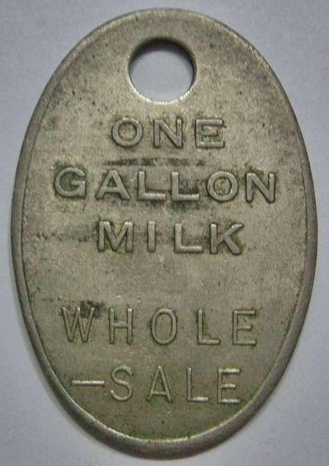 Model Dairy East London One Gallon Milk Wholesale Token Cu/Nickel 32.4 x 21.8mm Hern 366a