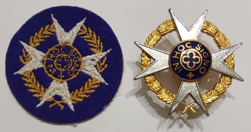 Chaplains Cloth Breast Badge & Bi-Metal Cap Badge Loop Type