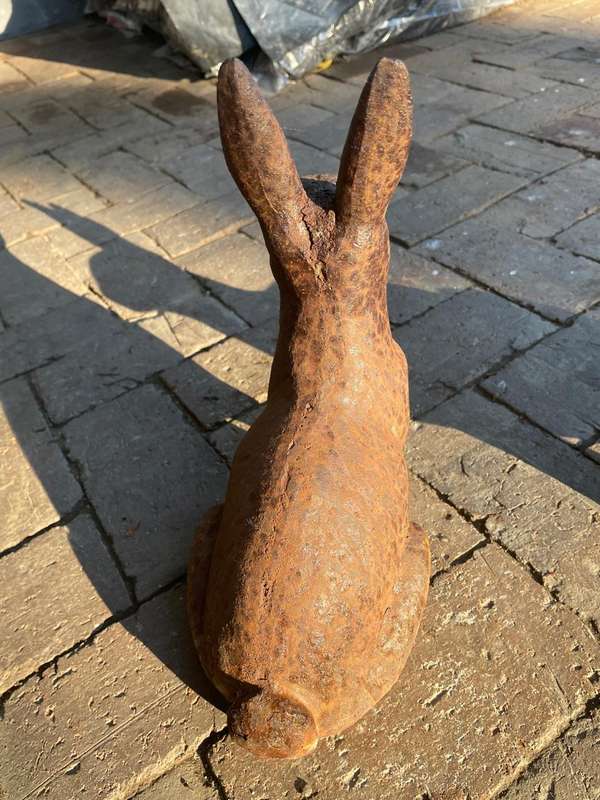 Rare pair of Cast Iron Bunnys (27cm )