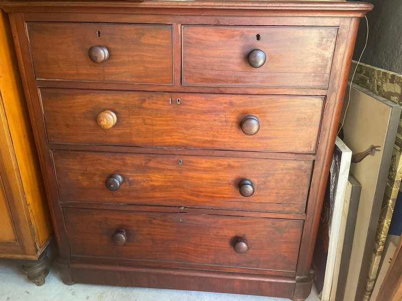 Victorian Mahogany Chest of Drawers circa 1900