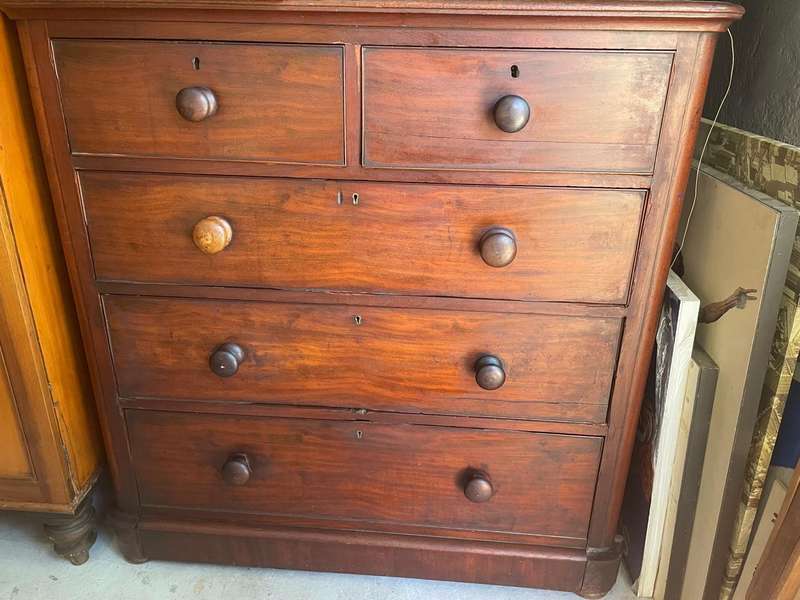 Victorian Mahogany Chest of Drawers circa 1900