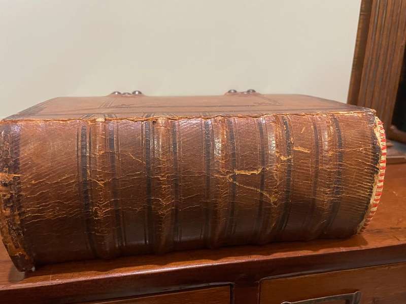 Beautiful Bijbel: Staten Generaal circa 1870, ( 23 x 15x 9cm )