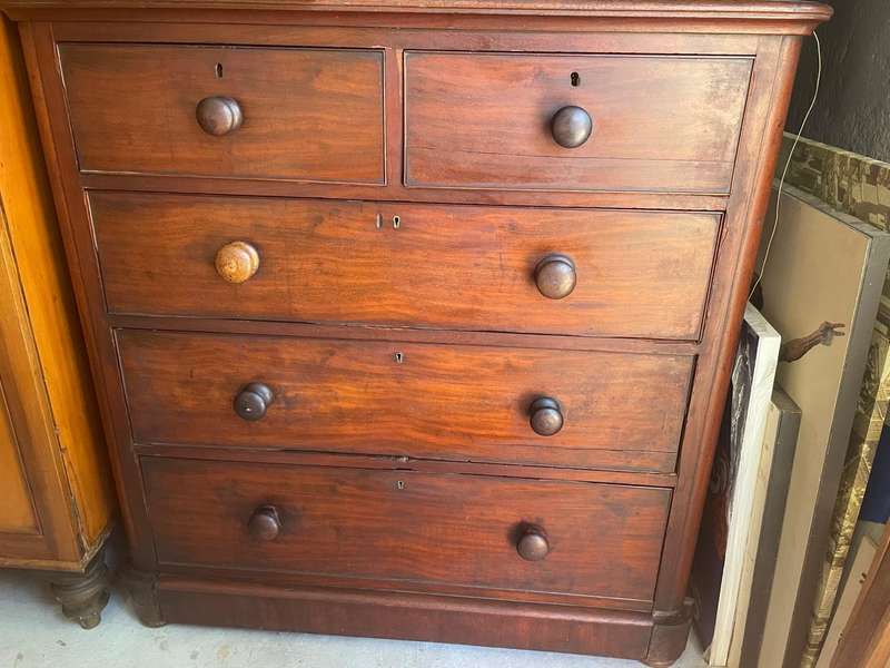 Victorian Mahogany Chest of Drawers circa 1900