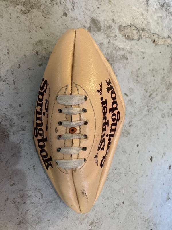 Rugby. Super Rugby Mini Leather Ball in mont condition