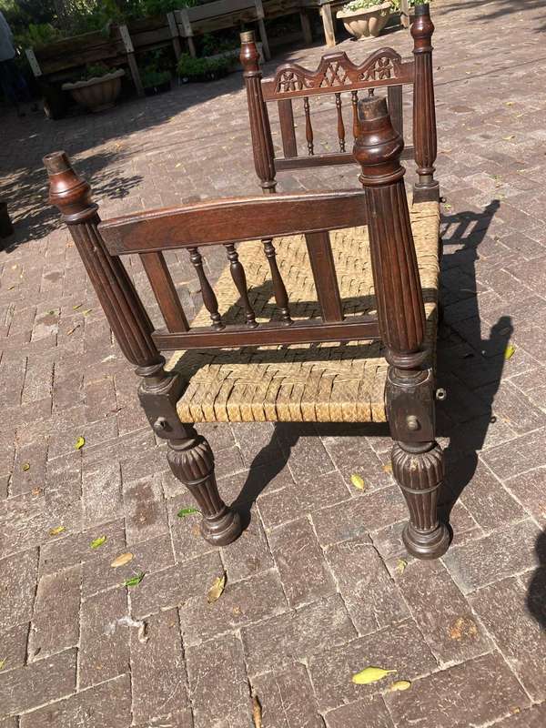 Vintage Kids Bed ( 91 x 87 x 52cm )