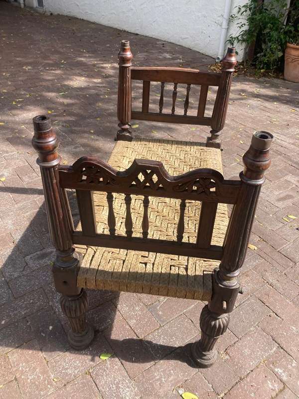 Vintage Kids Bed ( 91 x 87 x 52cm )