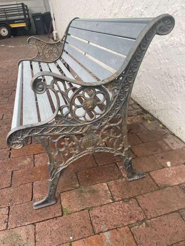 Victorian Cast Iron Gardenbench ( 127 x 72 x 56 cm )