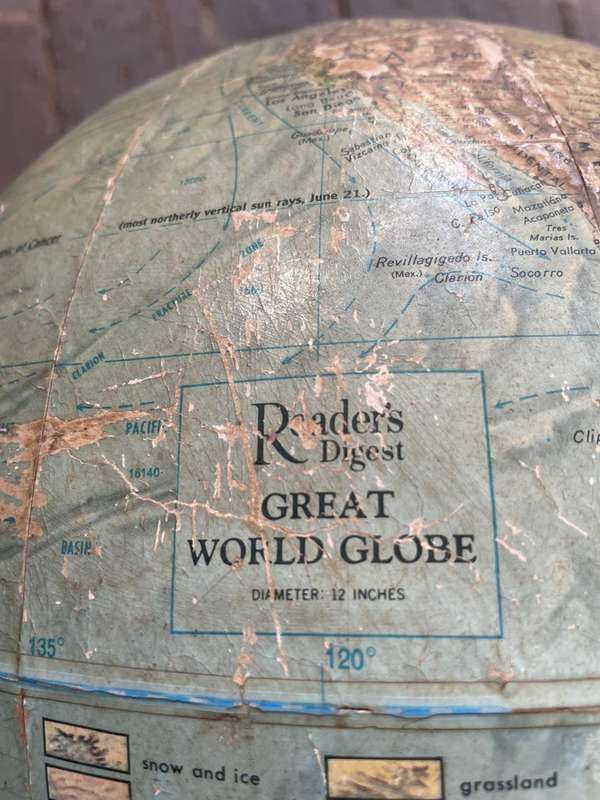 Rare Vintage Globe on Cast Iron Feet ( 50 cm )