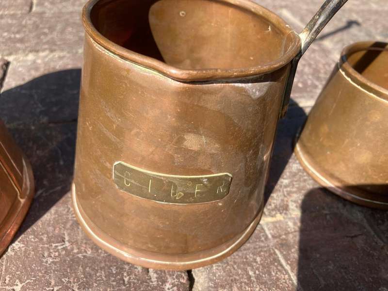Set of 3 Brass Measuring Cups ( 12 , 10 , 7 cm )