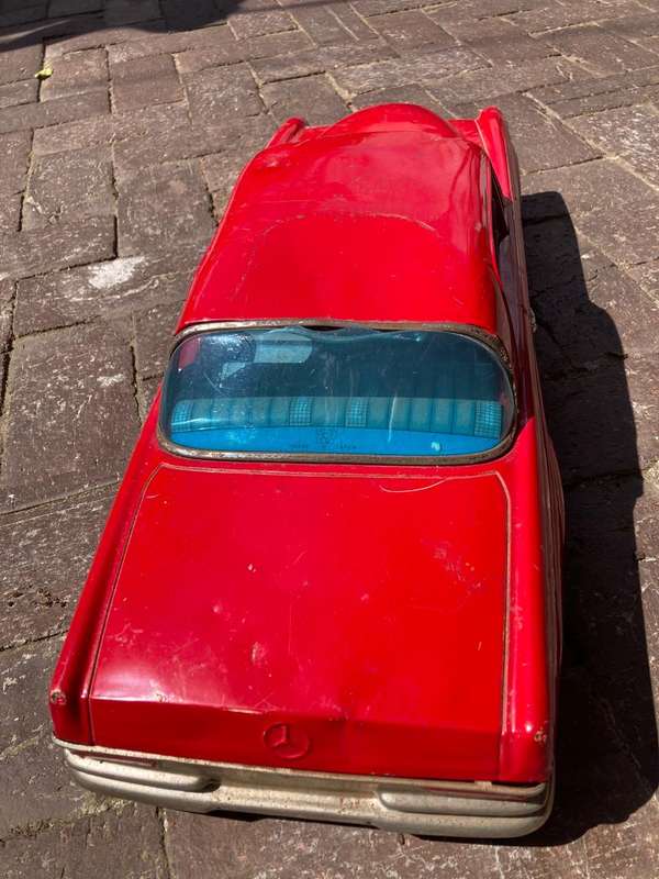 Japanese Tinplate mercedes ( 60 cm ) Incomplete