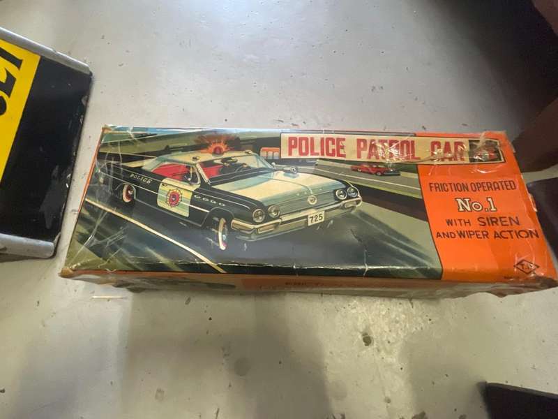 Rare Tinplate Japanese Buick Policecar in original box