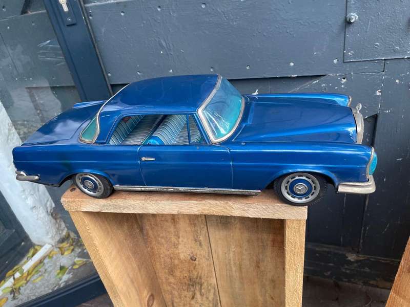 Rare Japanese Tinplate Mercedes Benz ( 50 cm )
