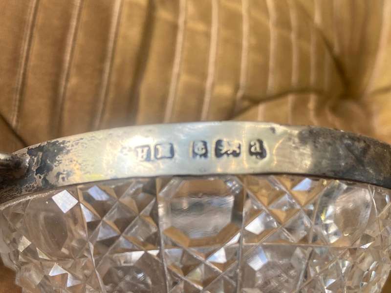 Silver Rimmed Cutglass Bowl ( 7 x 7 c 3cm )