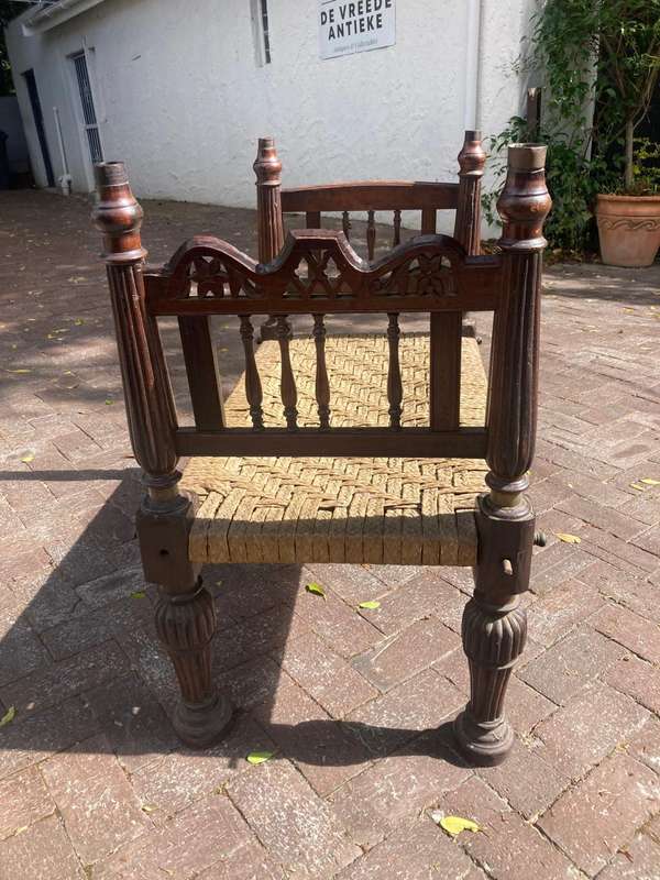 Vintage Kids Bed ( 91 x 87 x 52cm )