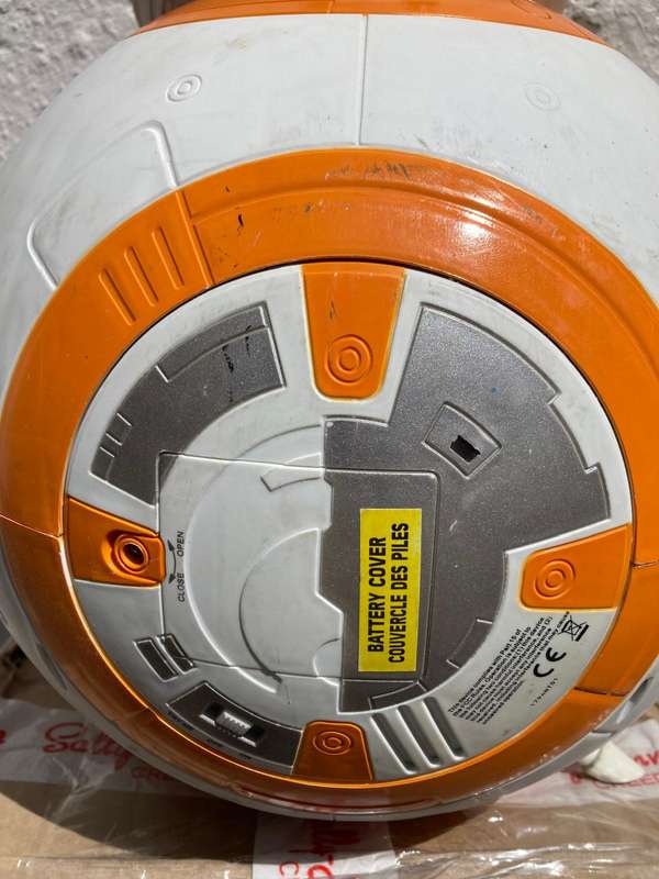 Star Wars Robot ( 42 x 30 x 30cm )