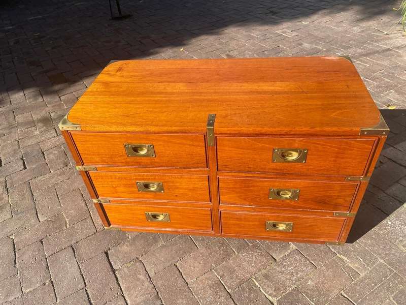 Beautiful Teak Military Style Chest ( 90 c 55 x 45 cm )