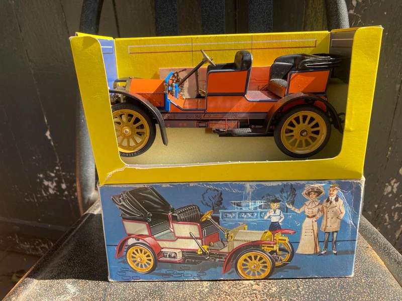Schuco Mercedes Benz in Original Box ( 22 cm )