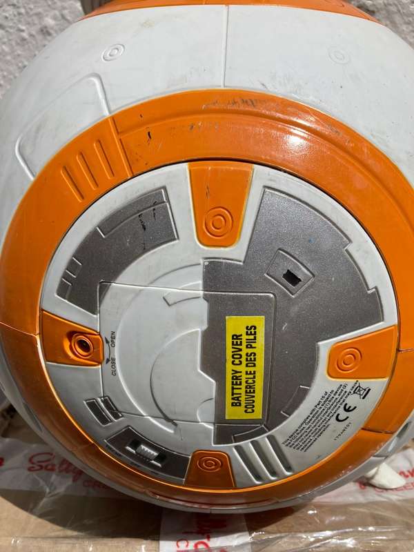 Star Wars Robot ( 42 x 30 x 30cm )