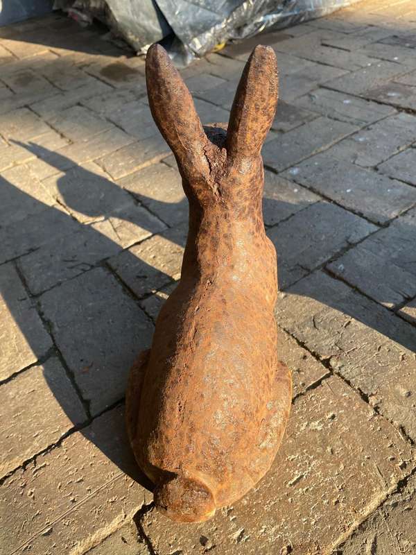 Rare pair of Cast Iron Bunnys (27cm )