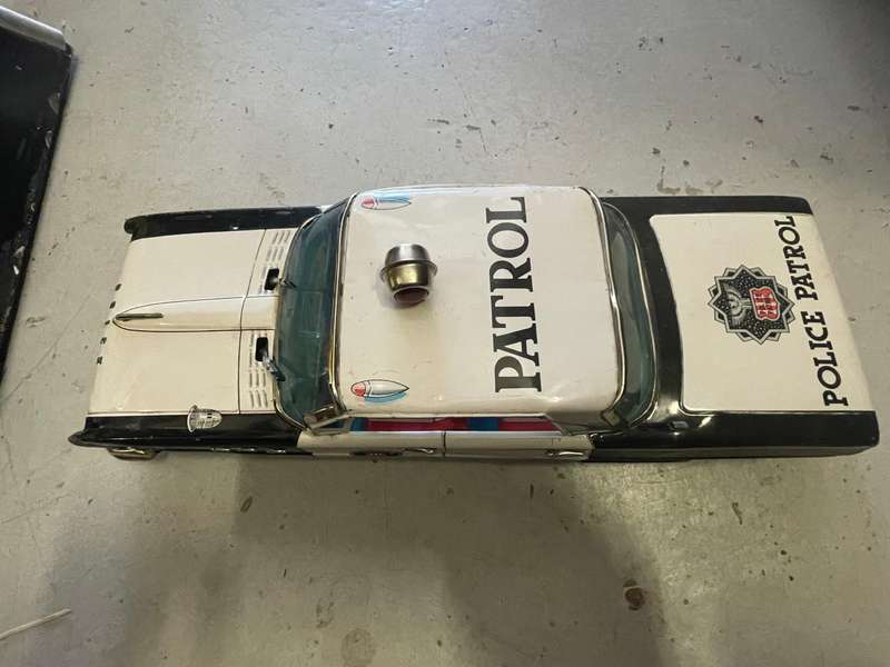 Rare Tinplate Japanese Buick Policecar in original box