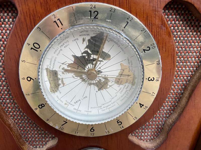 Vintage Radio Reproduction ( 53 x 35 x 25cm)