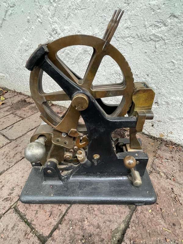 Cast Iron and Brass Laundry Markong Machine A&C Jenner( 34 x 31 x 17 cm ) circa 1922