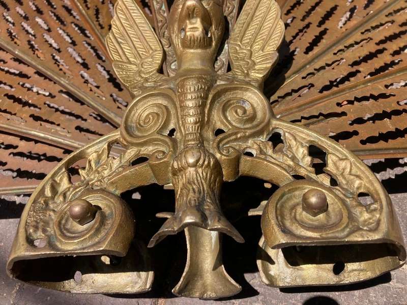 Rate Brass Peacock Firescreen ( 65 cm high , 95 cm wide open )