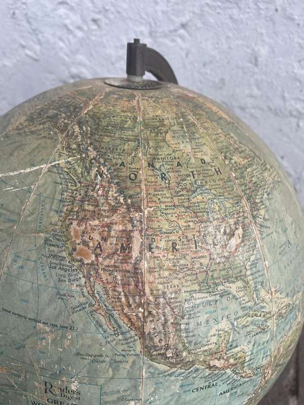 Rare Vintage Globe on Cast Iron Feet ( 50 cm )