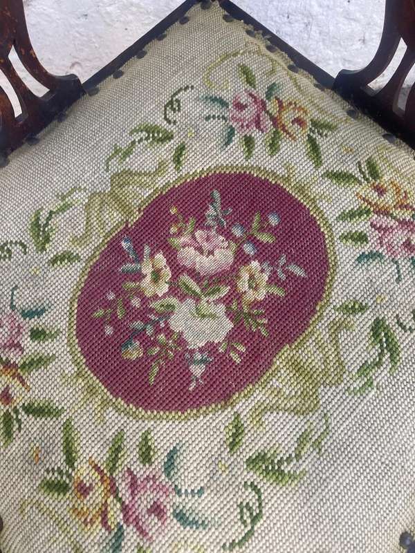 Victorian Mahogany Corner Chair