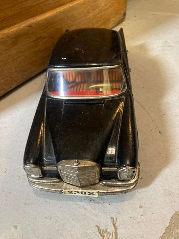 Japanes Tinplate Mercedes Benz ( 30 cm )