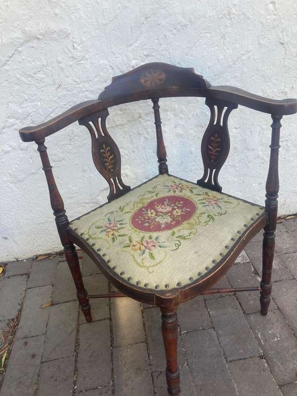 Victorian Mahogany Corner Chair