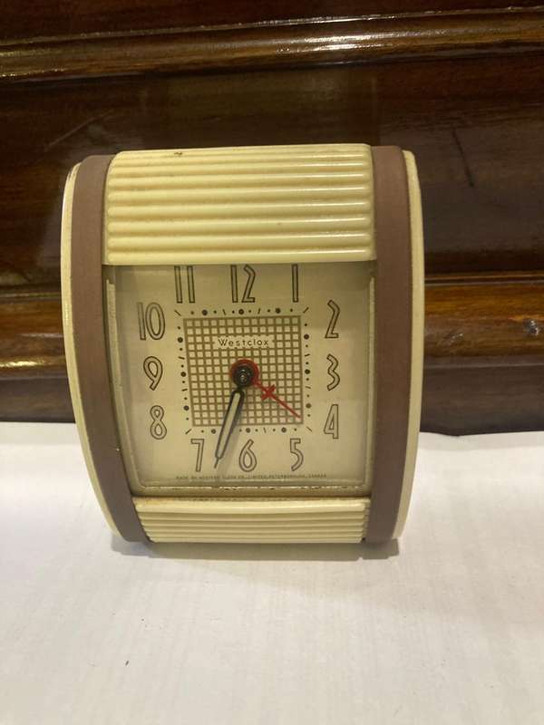 Collection of 10 Vintage Alarm and Travelclocks
