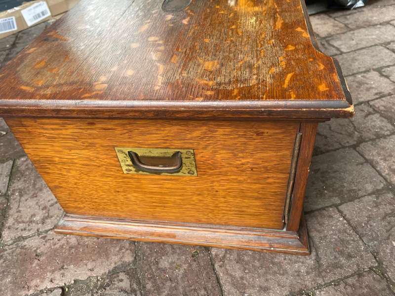 Oak Cutlery Box with some Cutlery ( 51 x 38 x 25 cm