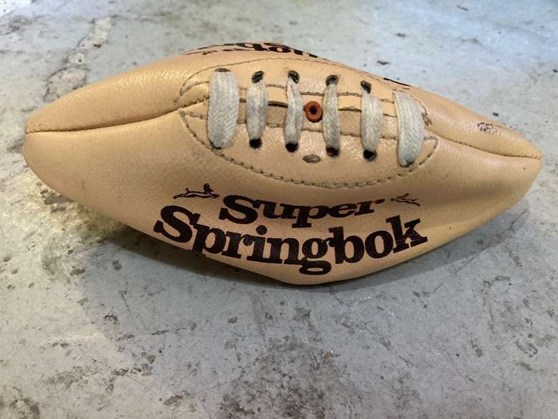 Rugby. Super Rugby Mini Leather Ball in mont condition