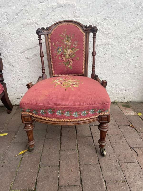 Beautiful pair of Victorian Rosewood His and Hers Chairs.
