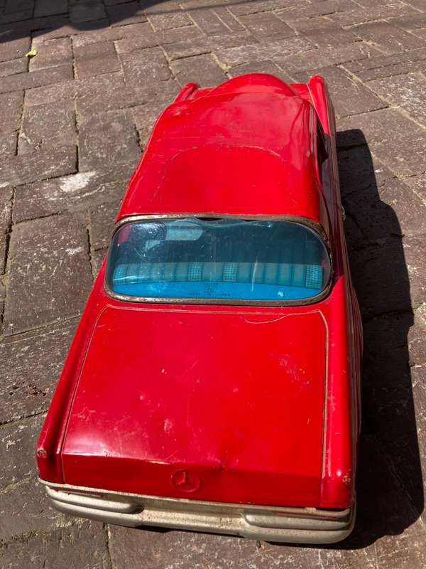 Japanese Tinplate mercedes ( 60 cm ) Incomplete