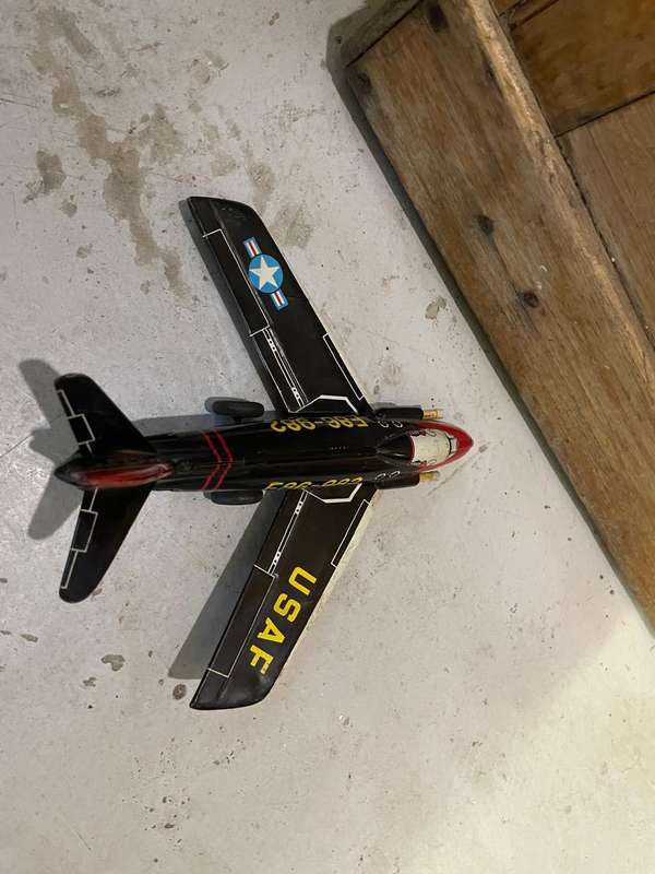 Tinplate USAF Jet ( 23 x 23 x 12 cm )