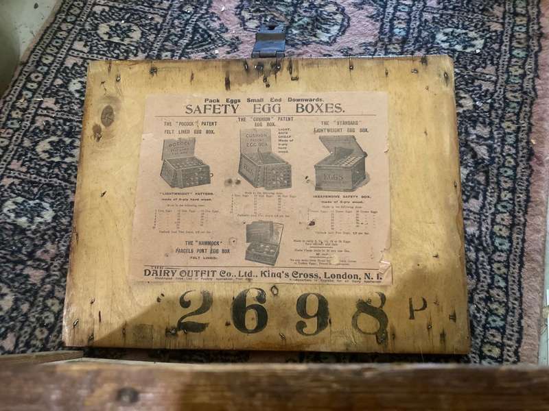 Rare Wooden Eggbox from the 1930's ( 37 x 30 x 20 cm )