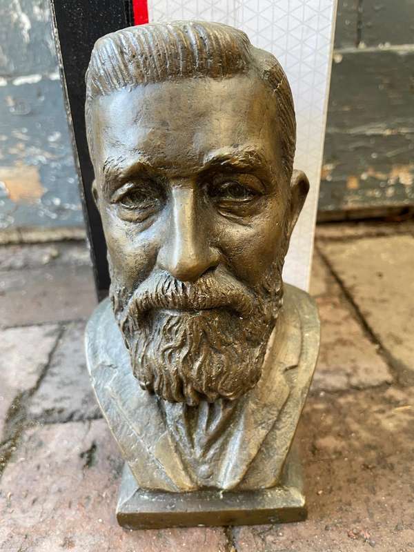 Boer War:Bronze Bust of Genl. De Wet ( Coert Steynberg) 18 cm