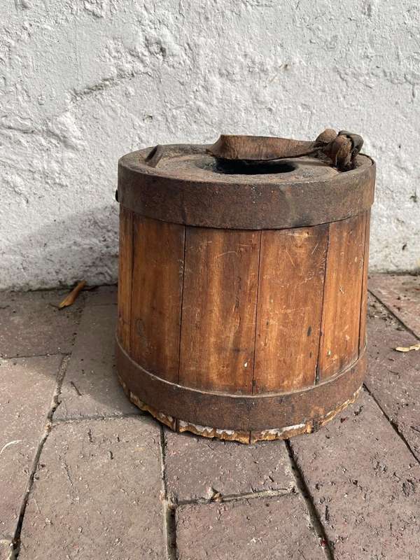 Rare Ox Wagon Grease Bucket ( 28 x 28 x 23 cm )