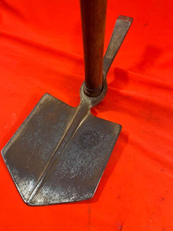 WW1 and 11 British Trench Tool