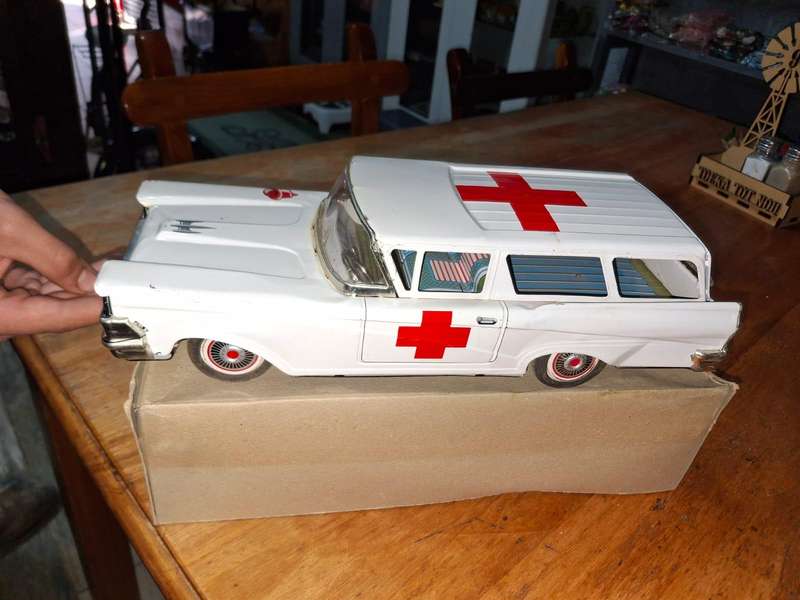 Rare Tinplate Ford Ambulans in original box