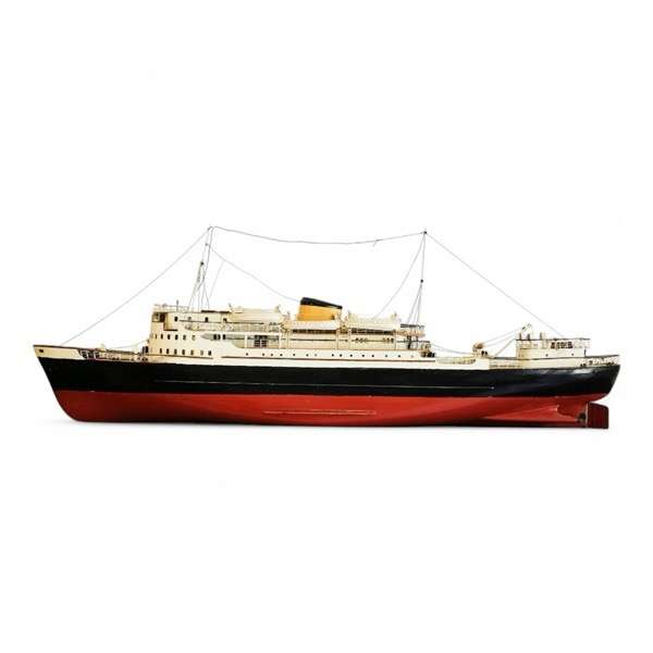 Huge Vintage Cruise Ship with Remote ( 145 x 50 x 22 cm )