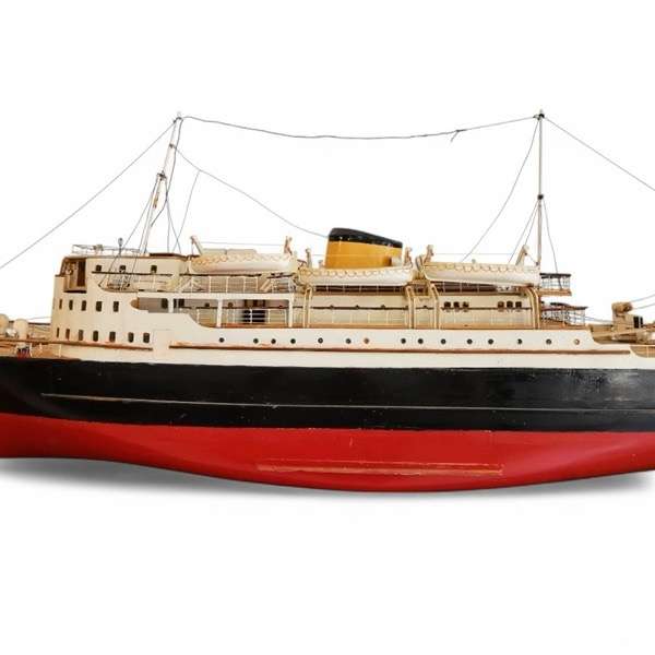 Huge Vintage Cruise Ship with Remote ( 145 x 50 x 22 cm )