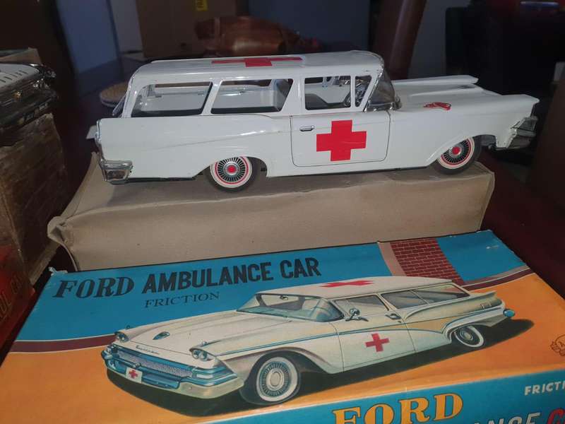 Rare Tinplate Ford Ambulans in original box